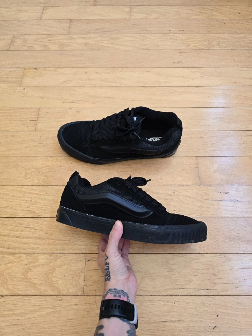Vans | Knu Skool Triple Black Suede Thick Laces Skater Sneakers | MENS 11